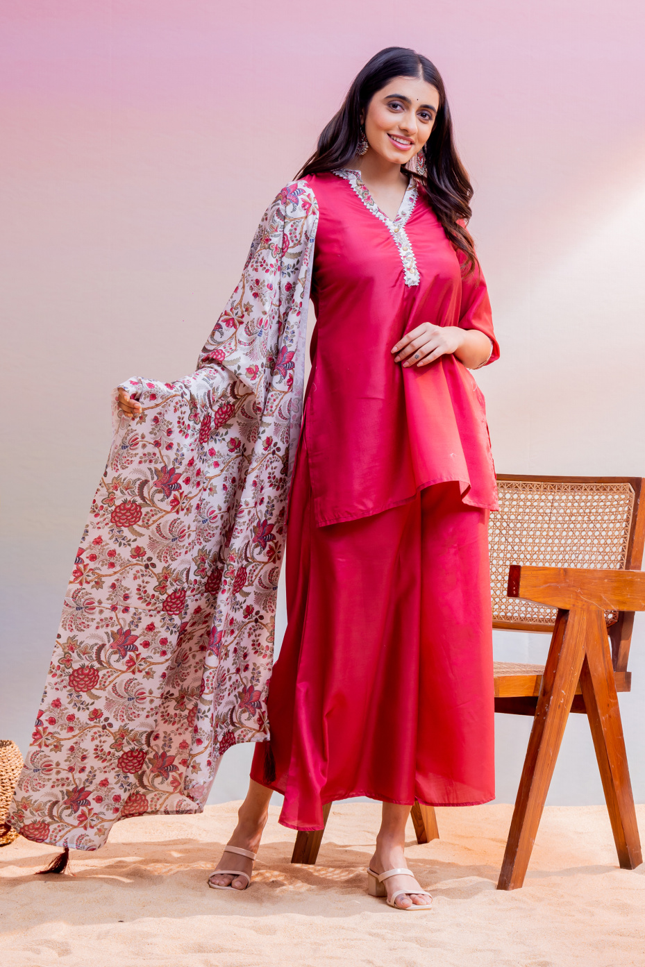 Black Floral Print Kurta Set For Festive Wear