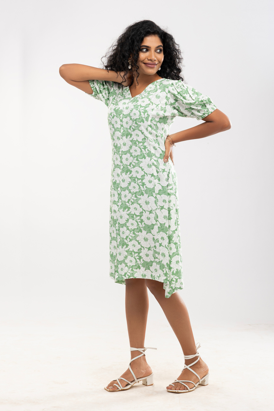Green Viscose V-Neck Dress With Floral Print And Princess Cut 3