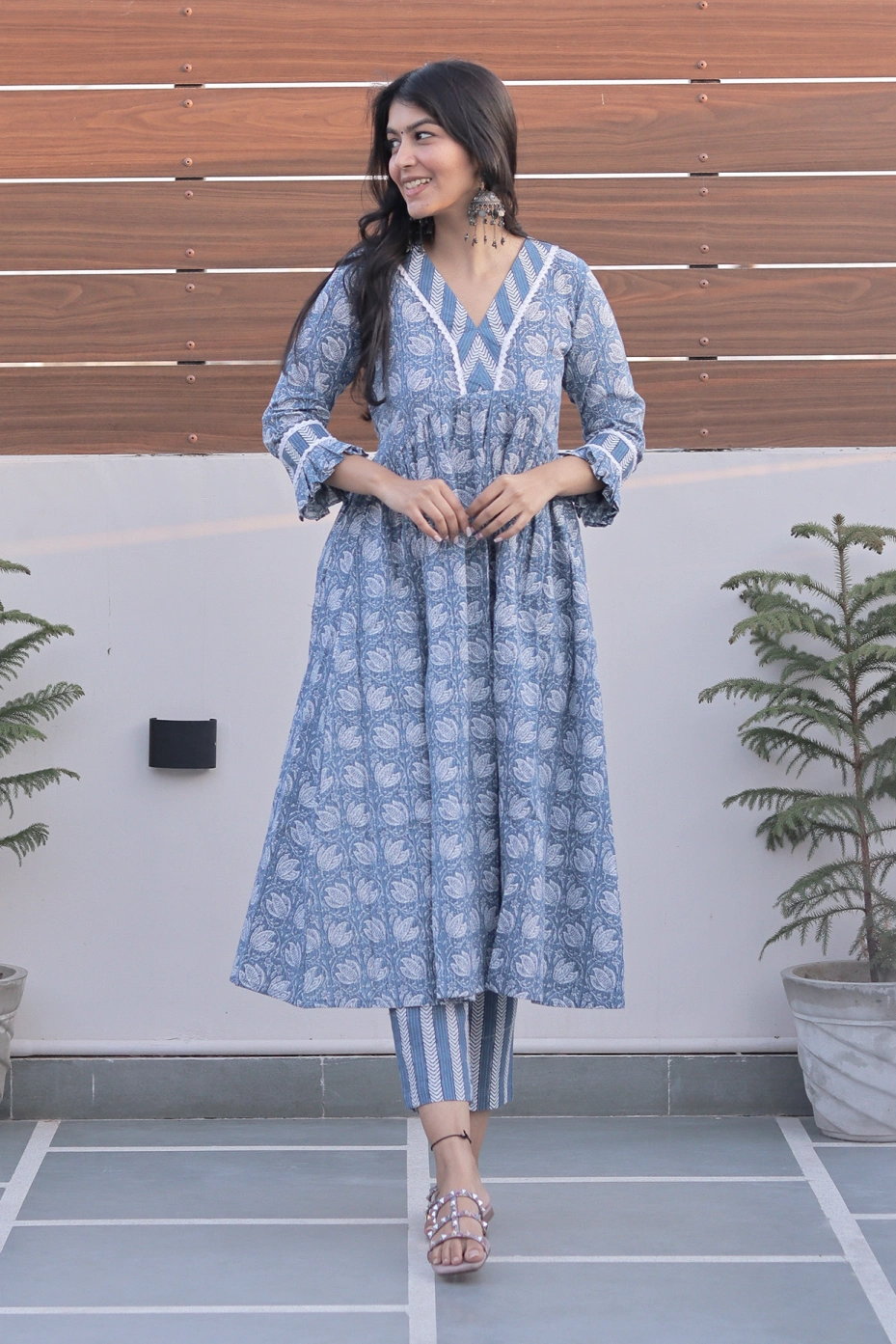 White A Line Kurta, Straight Pant And Pink Dupatta 3 Pcs Set