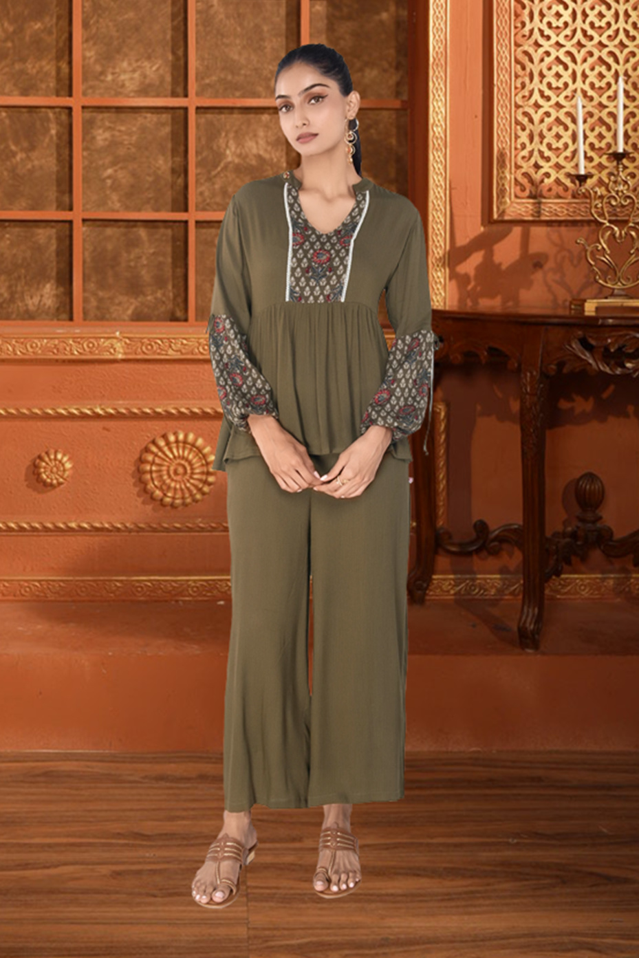 Green Viscose Regular Top With Mandarin Collar And Cuffed Sleeves 