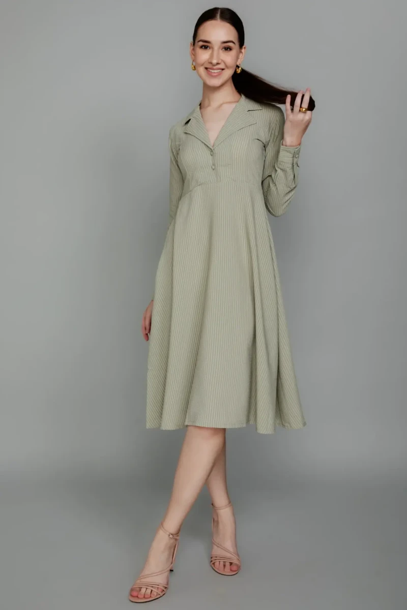 Green Lapel Collar Dress With Clean-Cut Silhouette