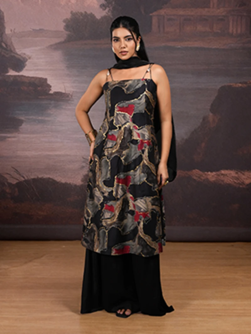 Black Kurta Set With Foil Print