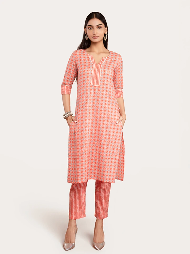 Pink Cotton Geometric Print Kurta With Pants