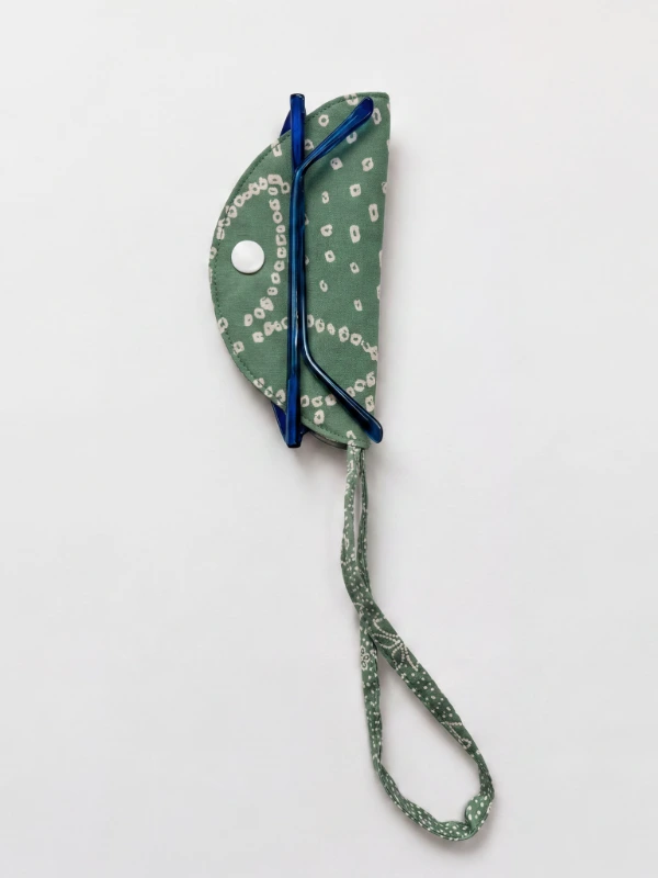 Green Bandhani Print Specs Wrap 3