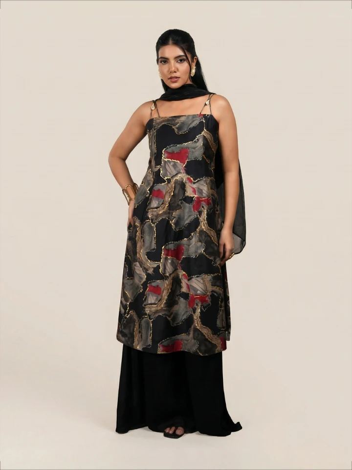 Black Kurta Set With Foil Print