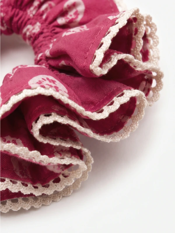 Pink Bandhani Printed Double Layer Scrunchie 4