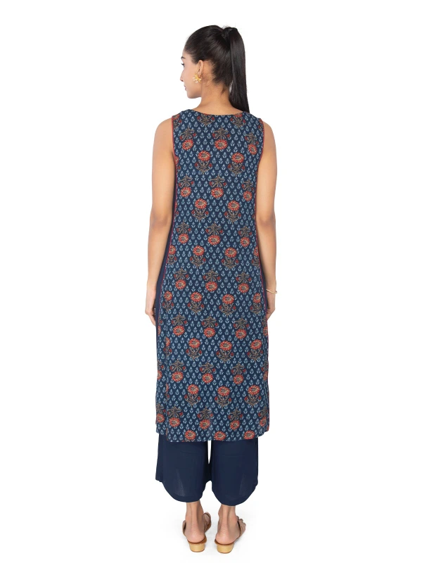 Indigo Paneled Kurta With Pant Ethnic Set 3