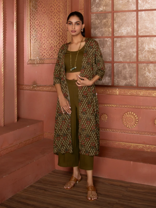 Green Viscose 3-Piece Coord Set With Crop Top, Pants, And Shrug 2