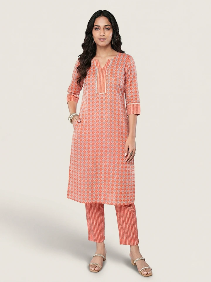 Pink Cotton Geometric Print Kurta With Pants