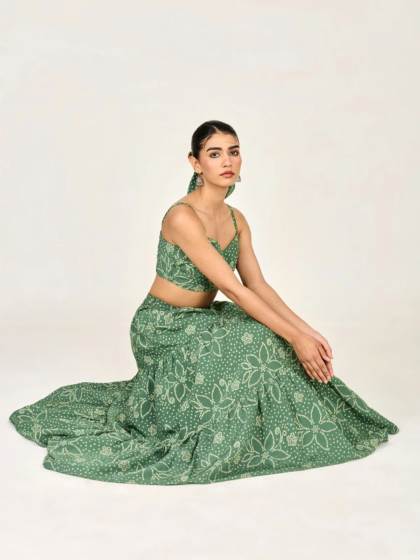 Green Bandhani Printed Crop Top & Tiered Prairie Skirt Co-Ord Set 7
