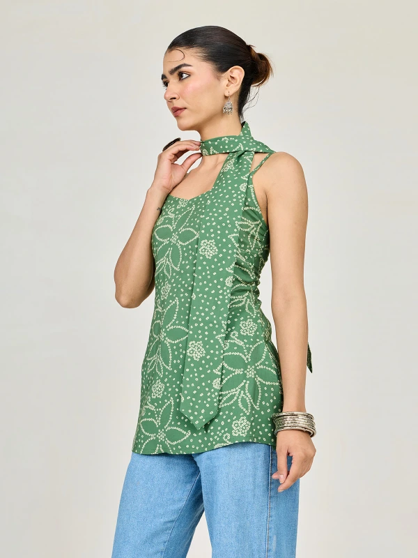 Green Bandhani Printed Kurti and Scarf 2