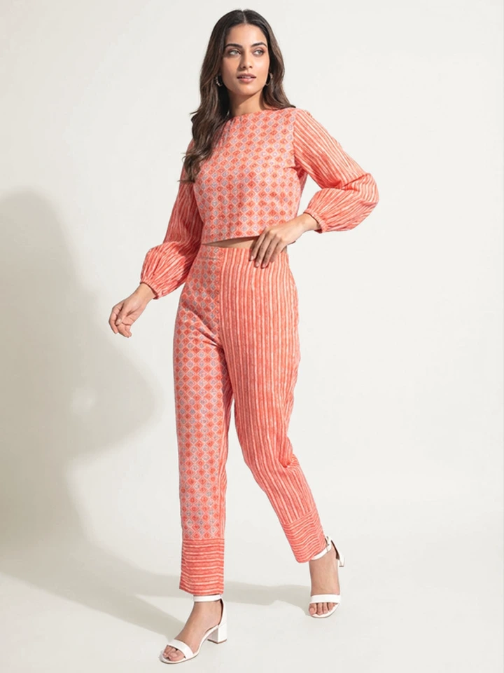 Pink Cotton Geometric Crop Top With Pant Coord Set