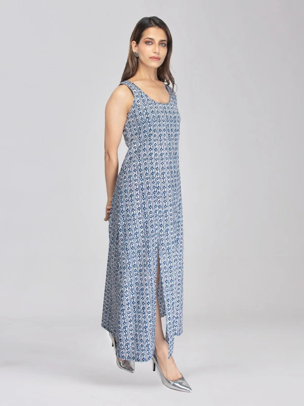 Blue Printed Side Slit Maxi Dress With Shrug 6