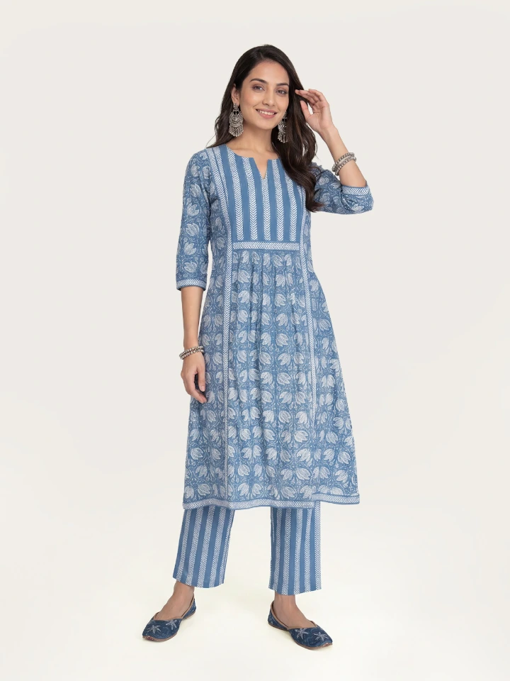 Blue Cotton Floral Kurta With Straight Pant Set